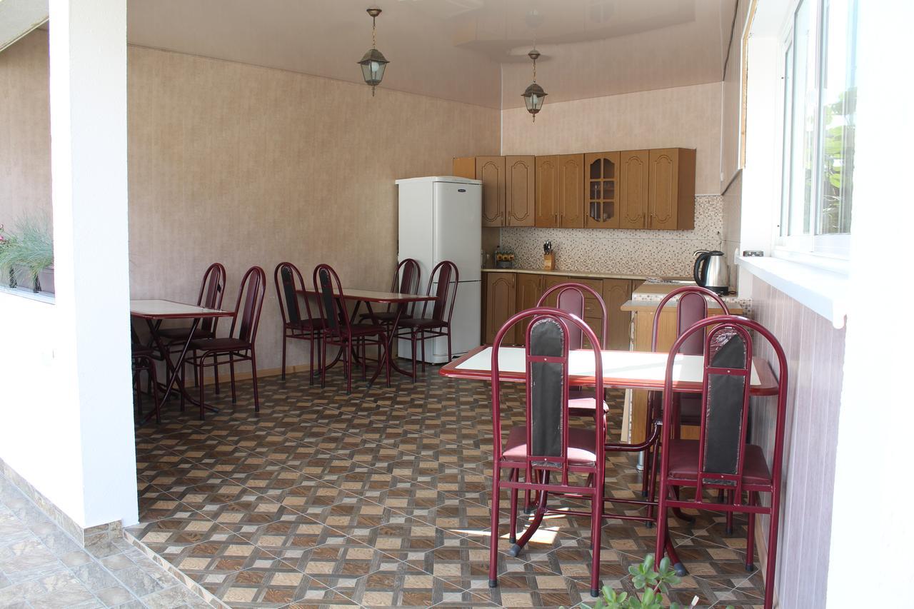 Guest House U Aleny Гагра Екстер'єр фото